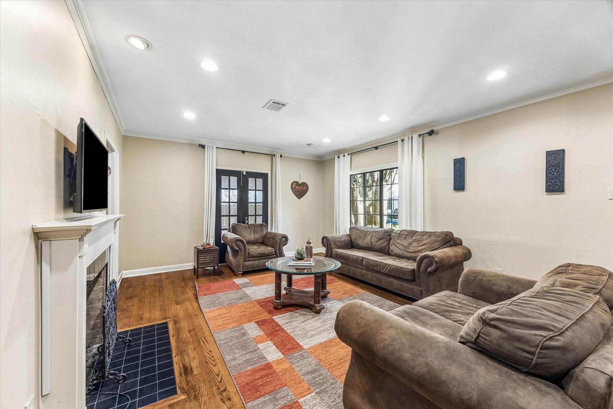 3111 Quenby