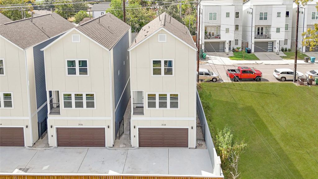 Photo of 3808 Yale Street, Houston, TX 77018 (MLS # 98377401)