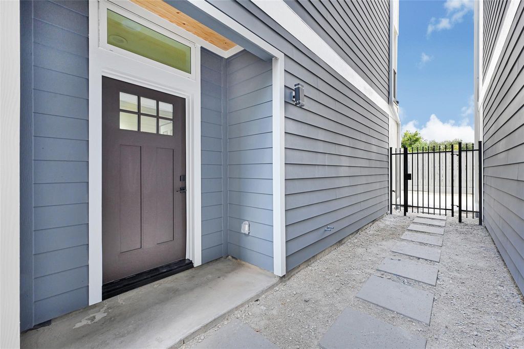 Photo of 3808 Yale Street, Houston, TX 77018 (MLS # 98377401)