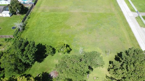 Vacant Land For Sale - 00 Delesandri<br/> Kemah, TX 77565
