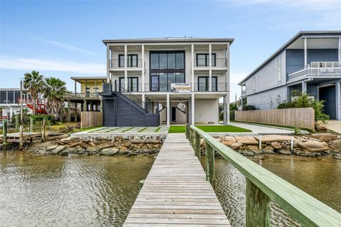 9208 W Bay Road Galveston TX 77554