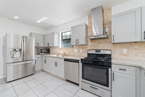 Photo of 433 Calloway Street, Houston, TX 77029 (MLS # 50105746)