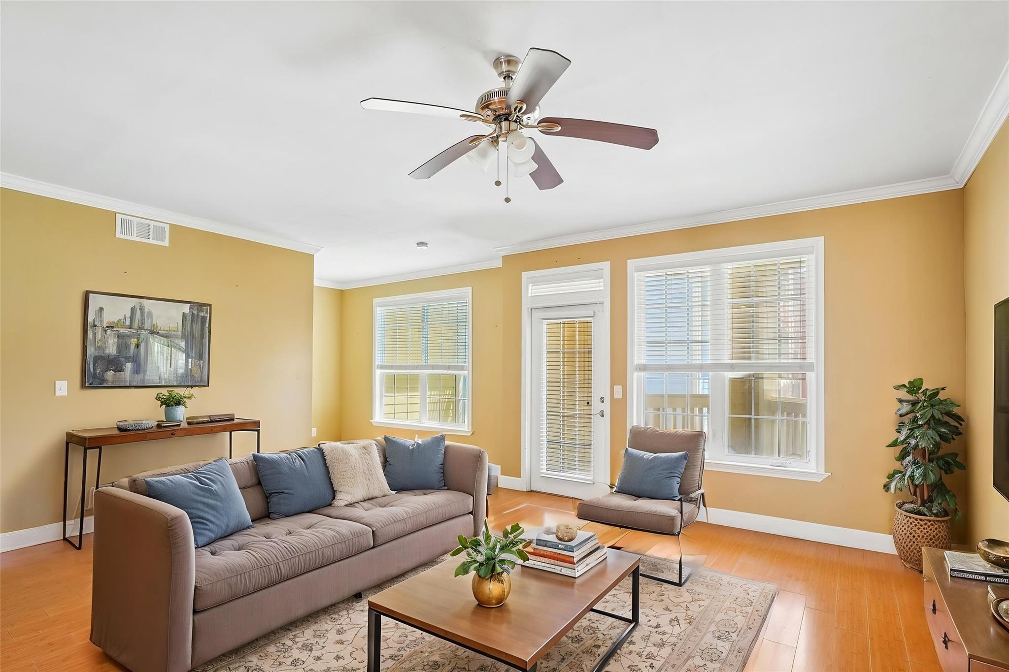 7000 Seawall Boulevard 923