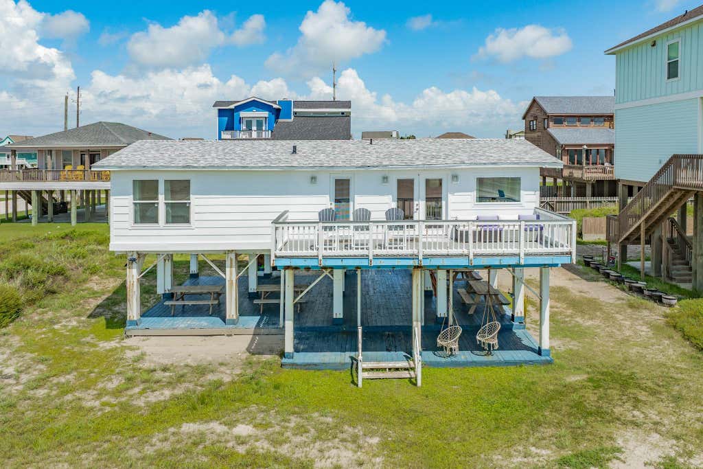 Photo of 23114 Gulf Drive, Galveston, TX 77554 (MLS # 64027429)