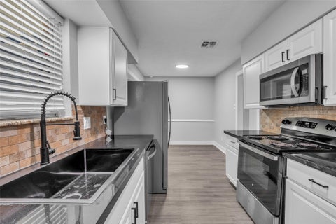 Photo of 12331 Flushing Meadows Drive, Houston, TX 77089 (MLS # 15310629)