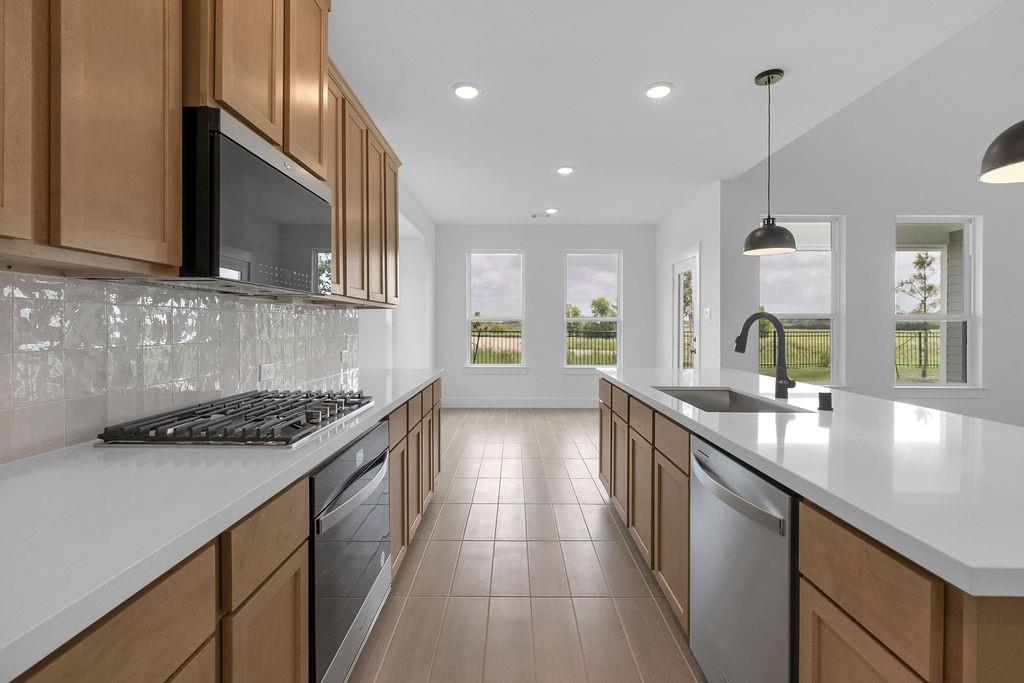 8235 Red Shiner Way