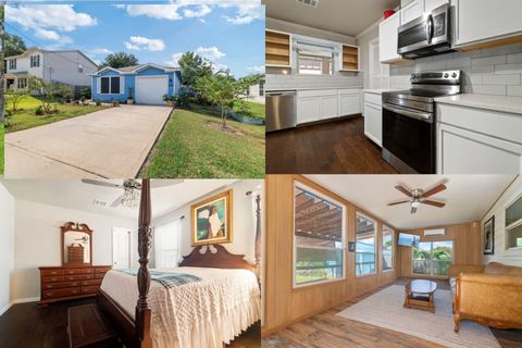 Photo of 2707 Center Street, Waller, TX 77484 (MLS # 19325412)