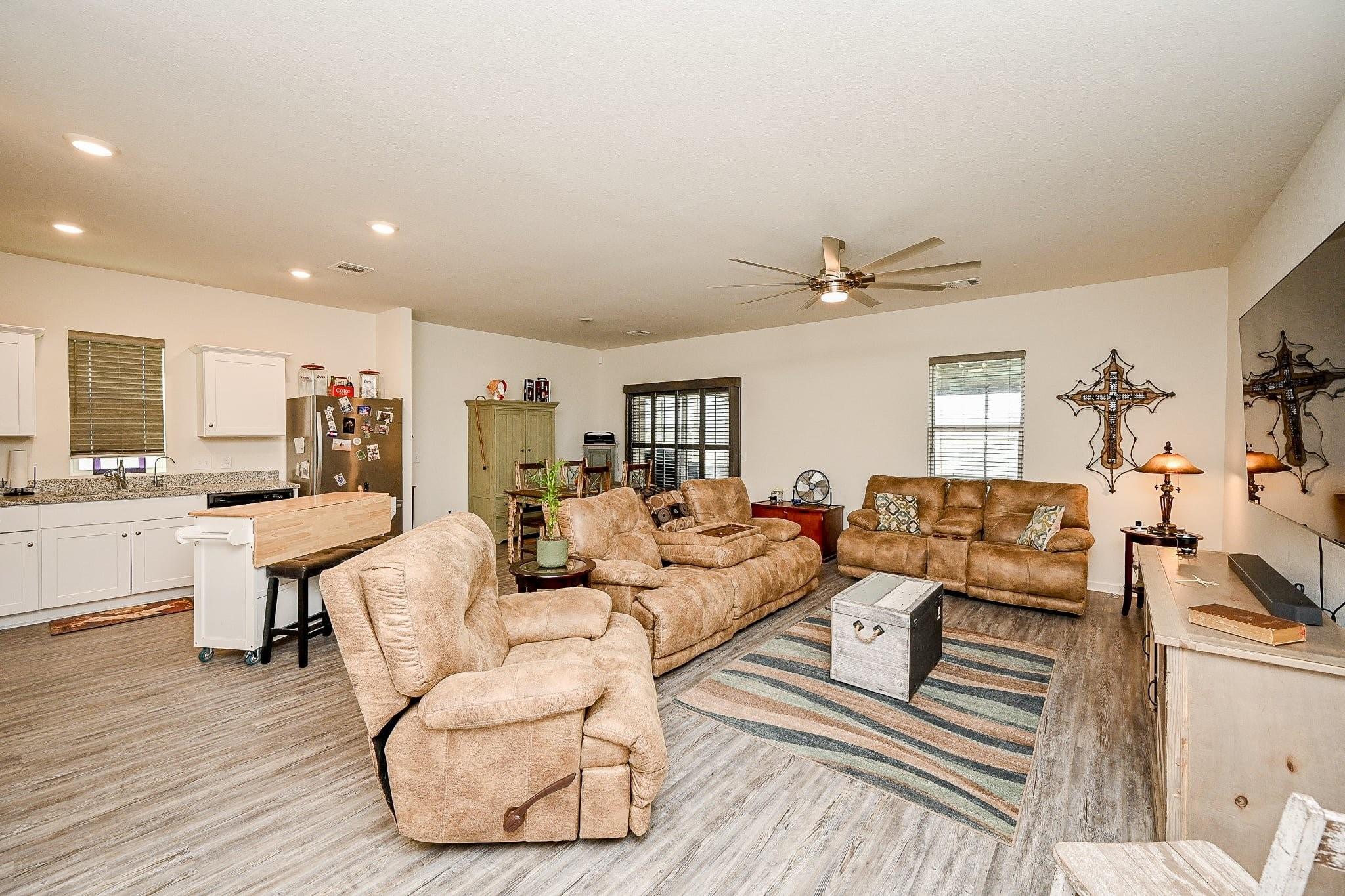 4726 Highland Crest Drive