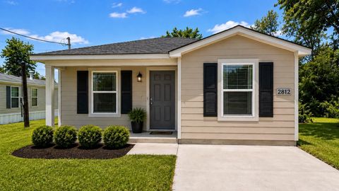 Photo of 2812 J P Davis Avenue, Bay City, TX 77414 (MLS # 75663063)