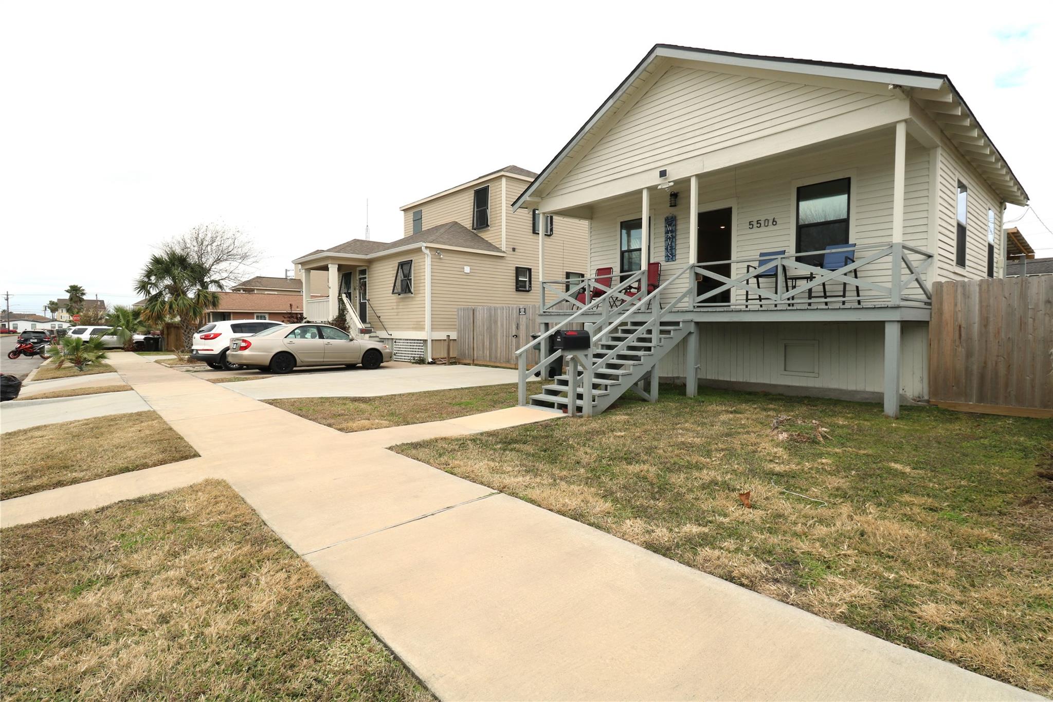 5506 Avenue Q 1/2