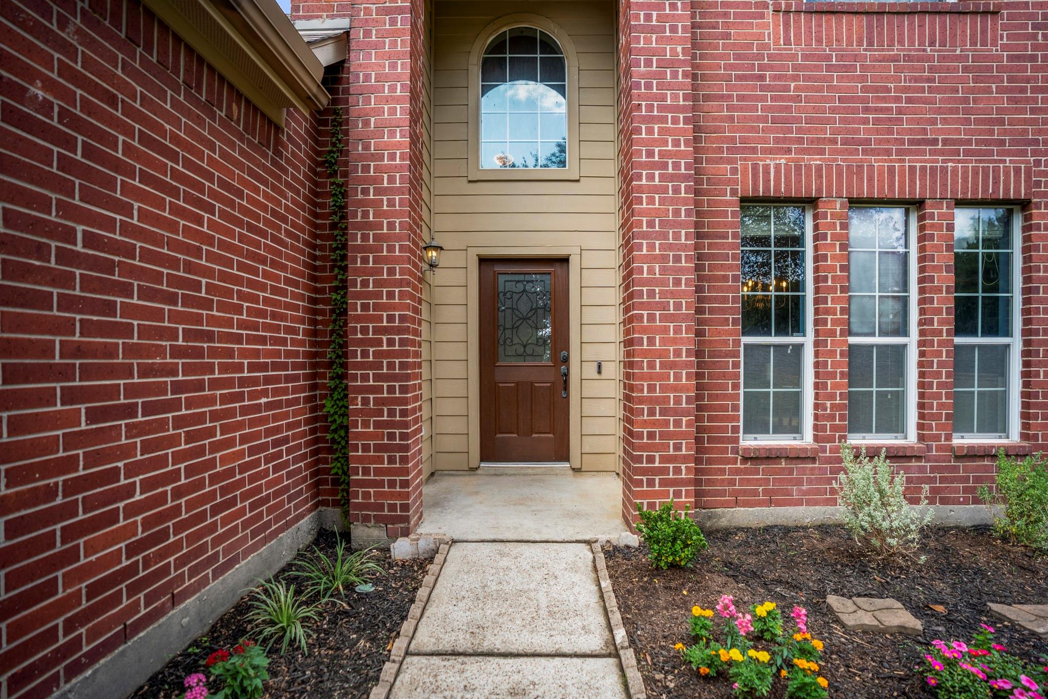 942 Oak Glen Drive
