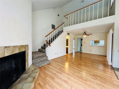Photo of 3100 Walnut Bend Lane #324, Houston, TX 77042 (MLS # 25804340)