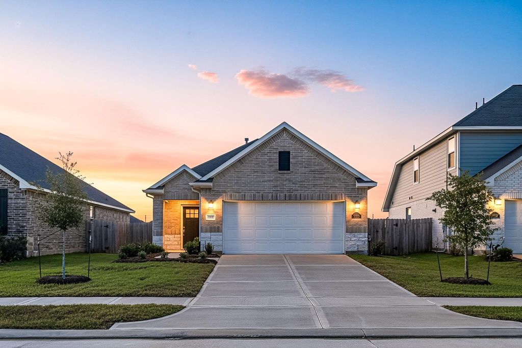 Photo of 31335 Horseshoe Meadow Bend Lane, Fulshear, TX 77441 (MLS # 78264165)