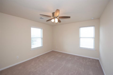 Tiny photo for 106 Easton Glen Lane, Dickinson, TX 77539 (MLS # 12692179)