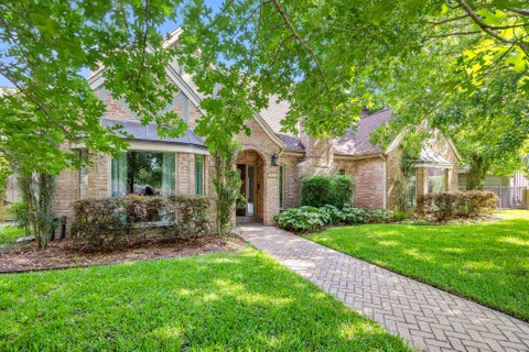 Photo of 15742 Walkwood Drive, Houston, TX 77079 (MLS # 43778194)