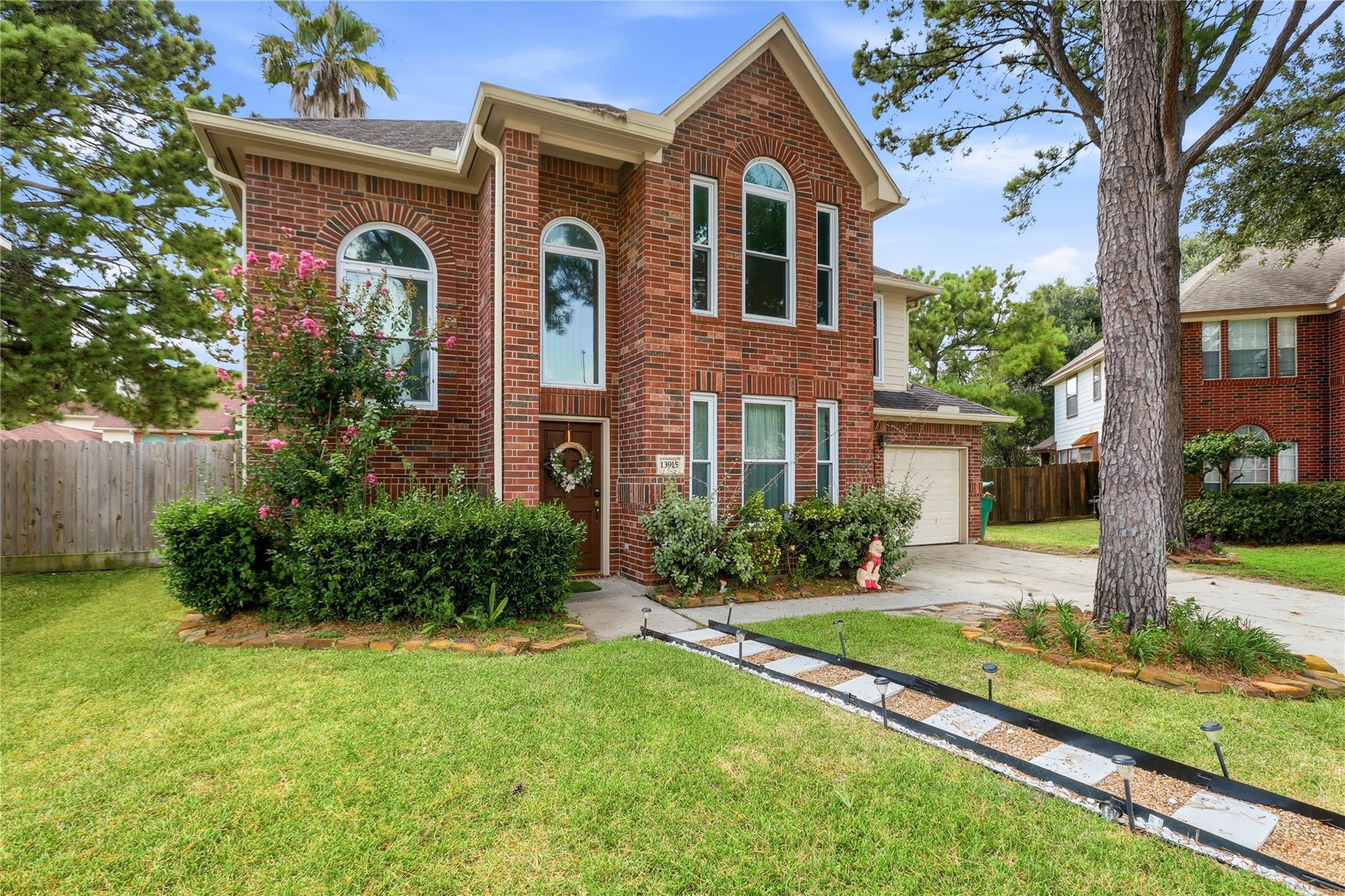13915 Elmpark Court