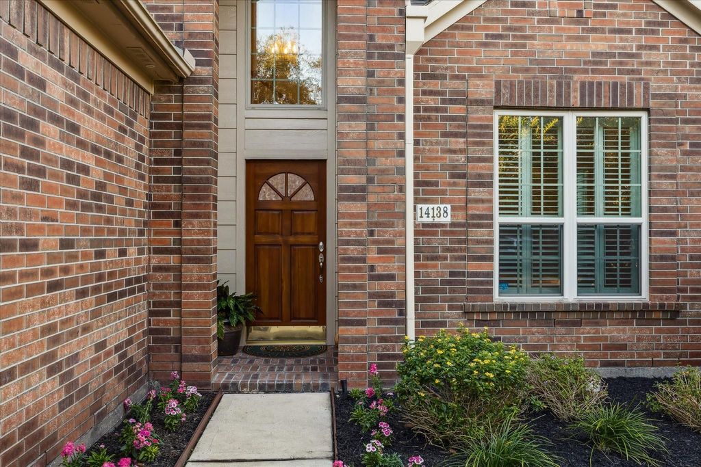 Photo of 14138 Ivy Bluff Court, Houston, TX 77062 (MLS # 41991403)