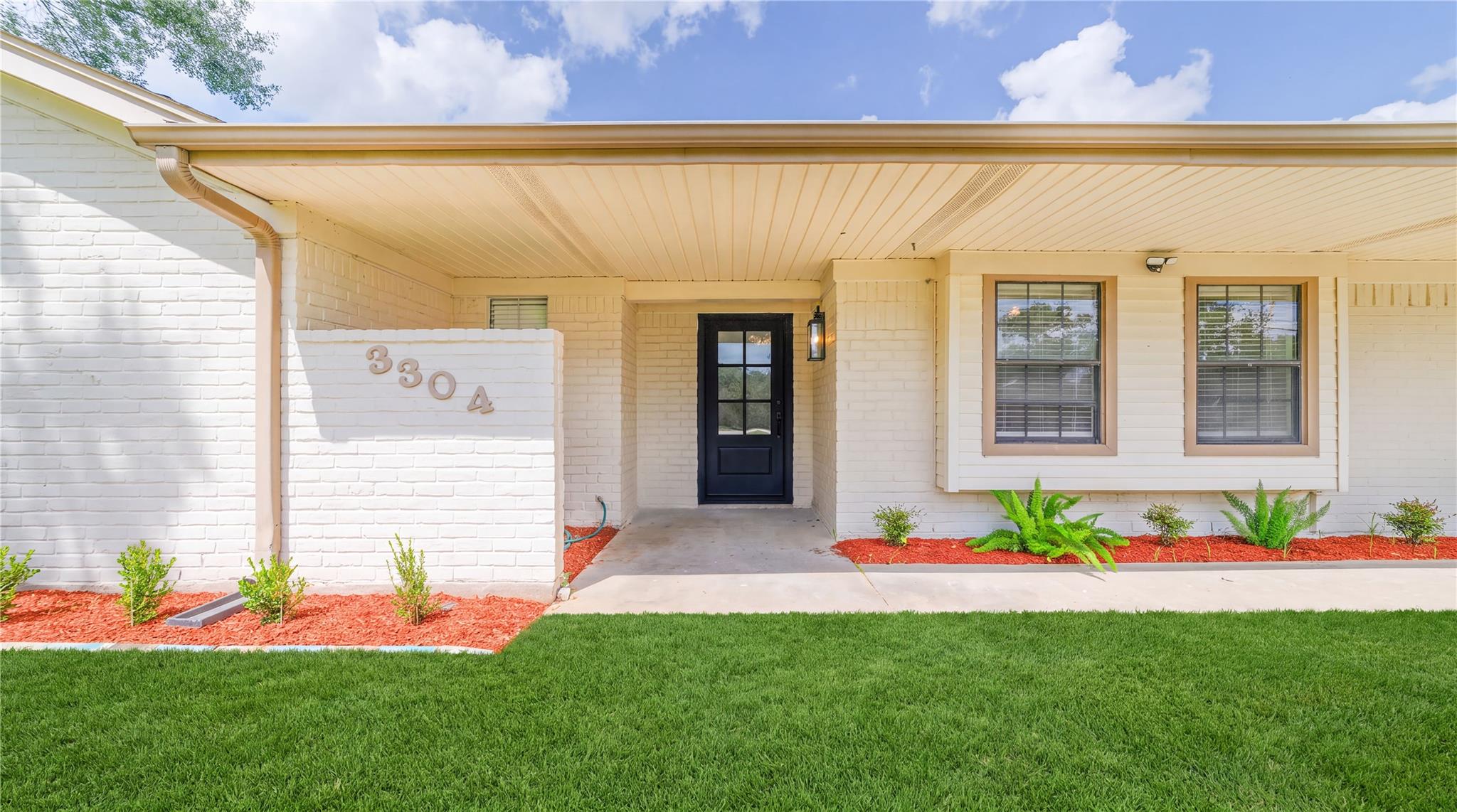 3304 Bruce Hall Road