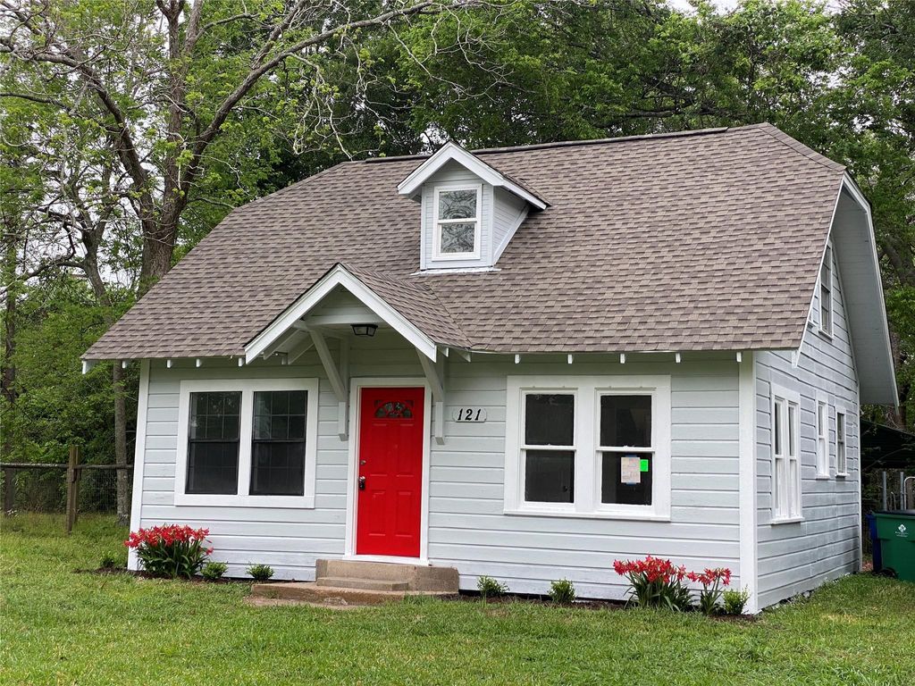 Photo of 121 Parker Lane, West Columbia, TX 77486 (MLS # 12785512)