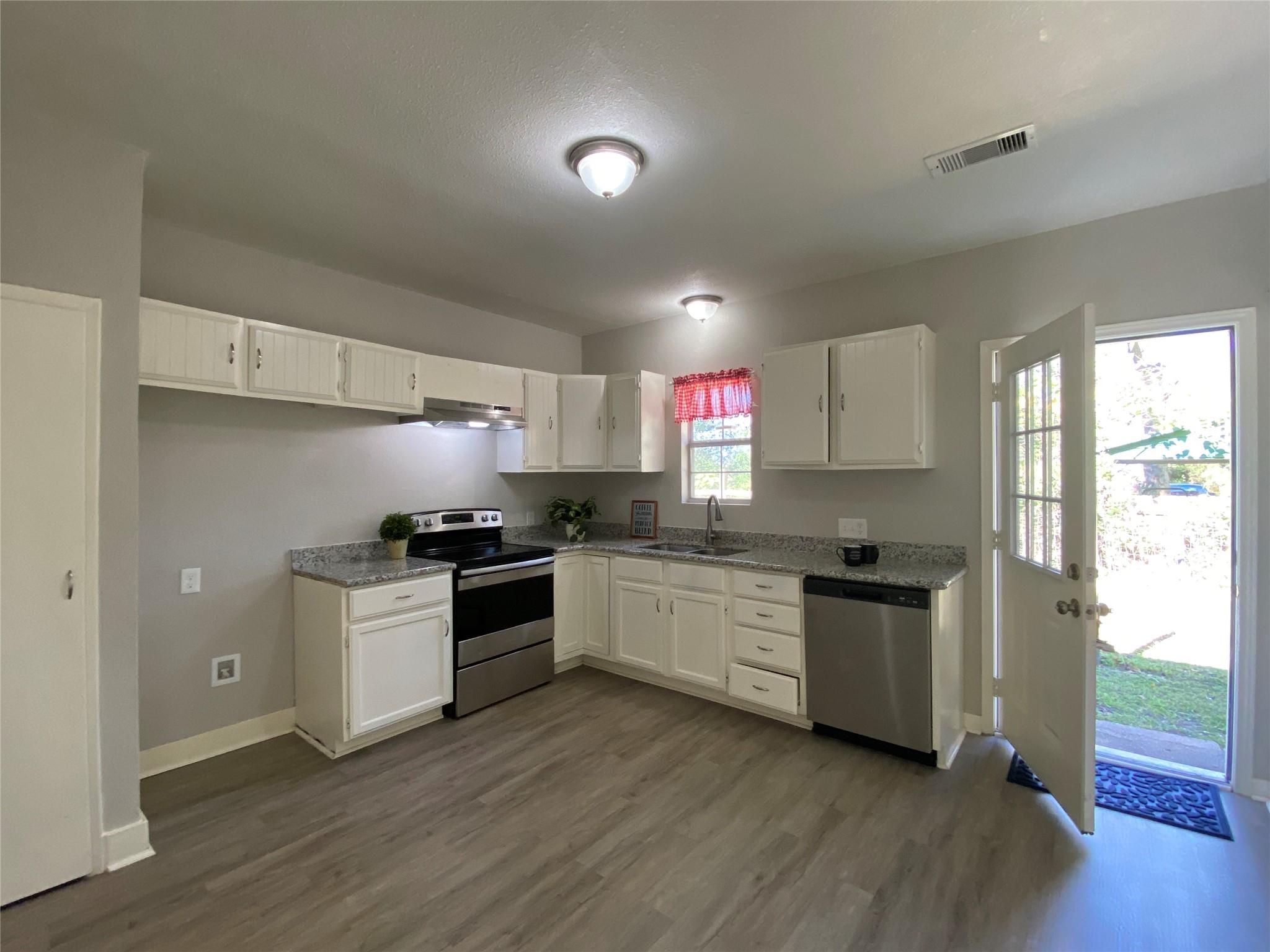 121 Parker Lane