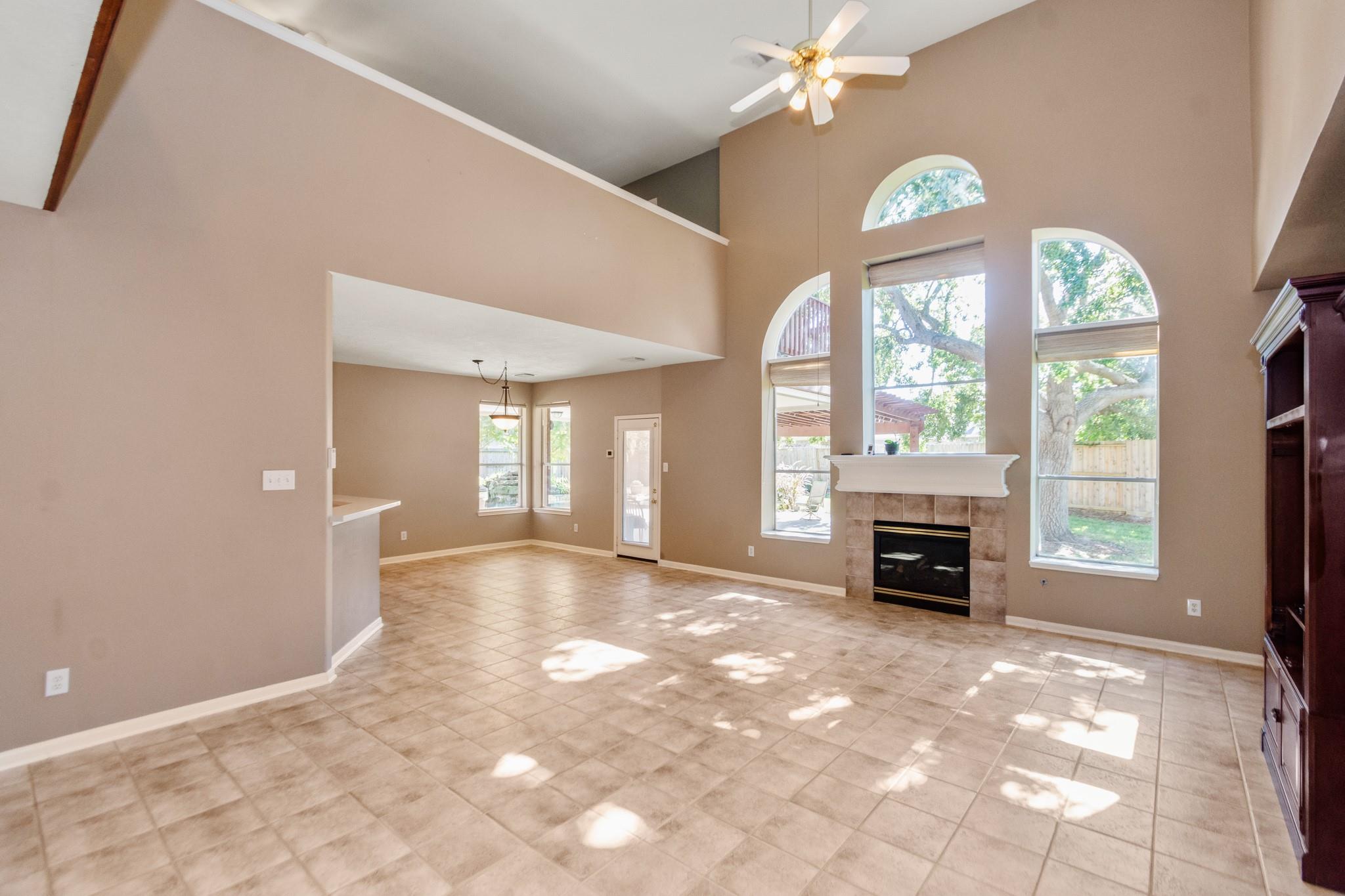 1602 Old Orchard Lane