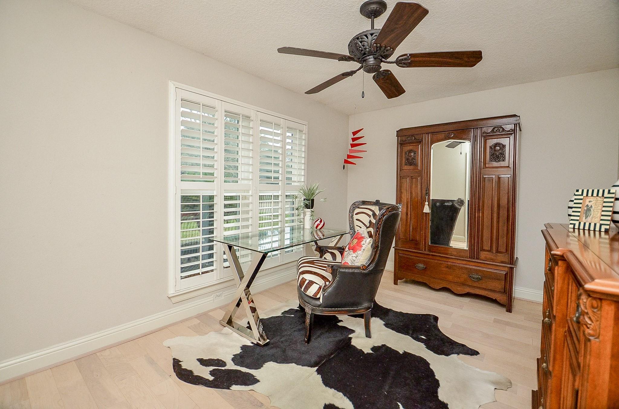 4901 E Columbary Drive