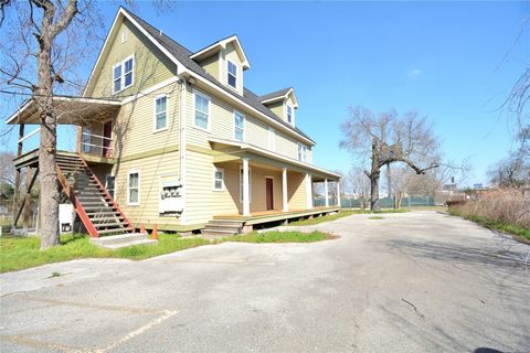 Photo of 3808 Dover Street, Houston, TX 77087 (MLS # 89383426)