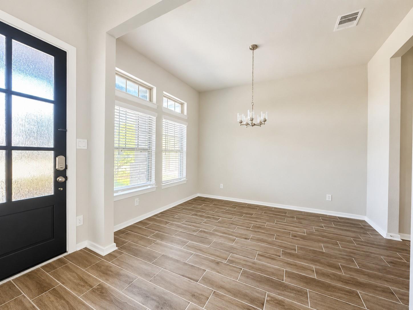 21018 Camberwell Beauty Lane