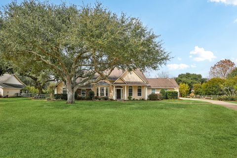 Tiny photo for 31810 Tree Farm Lane, Fulshear, TX 77441 (MLS # 93497653)