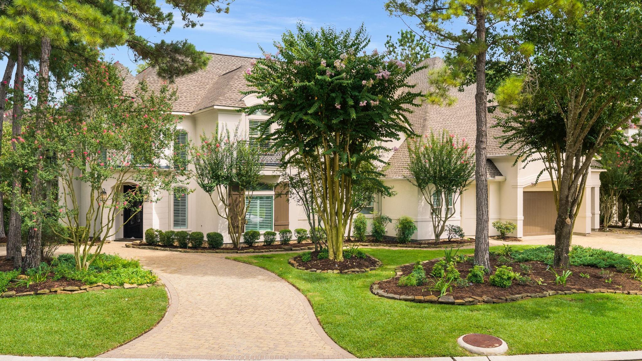 39 N Palmiera Circle
