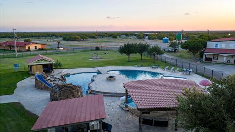 Photo of 3745 Cr 4006, Crystal City, TX 78839 (MLS # 46467618)