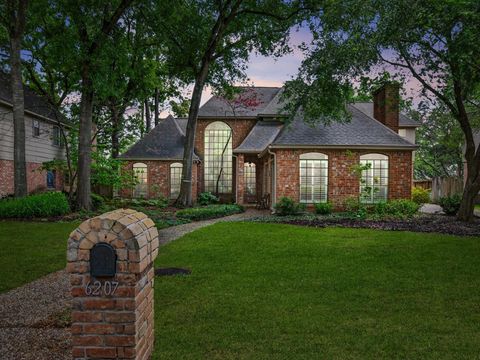 Photo of 6207 Sandypine Drive, Spring, TX 77379 (MLS # 28800663)