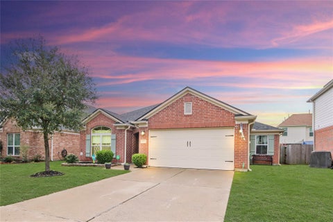 Homes For Sale - 9906 Knob Hollow Way<br/> Conroe, TX 77385
