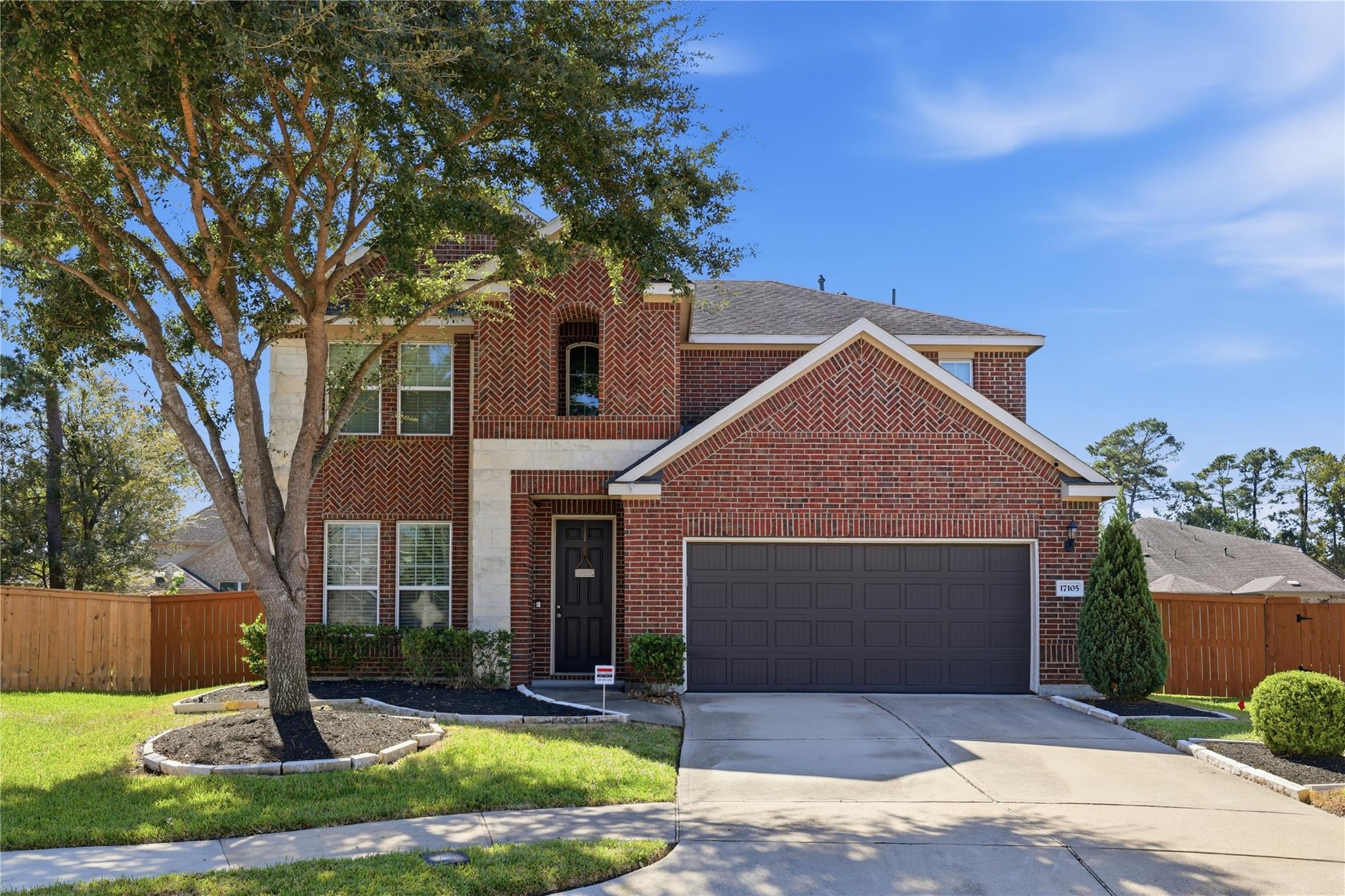 17105 Stillhouse Lake Court