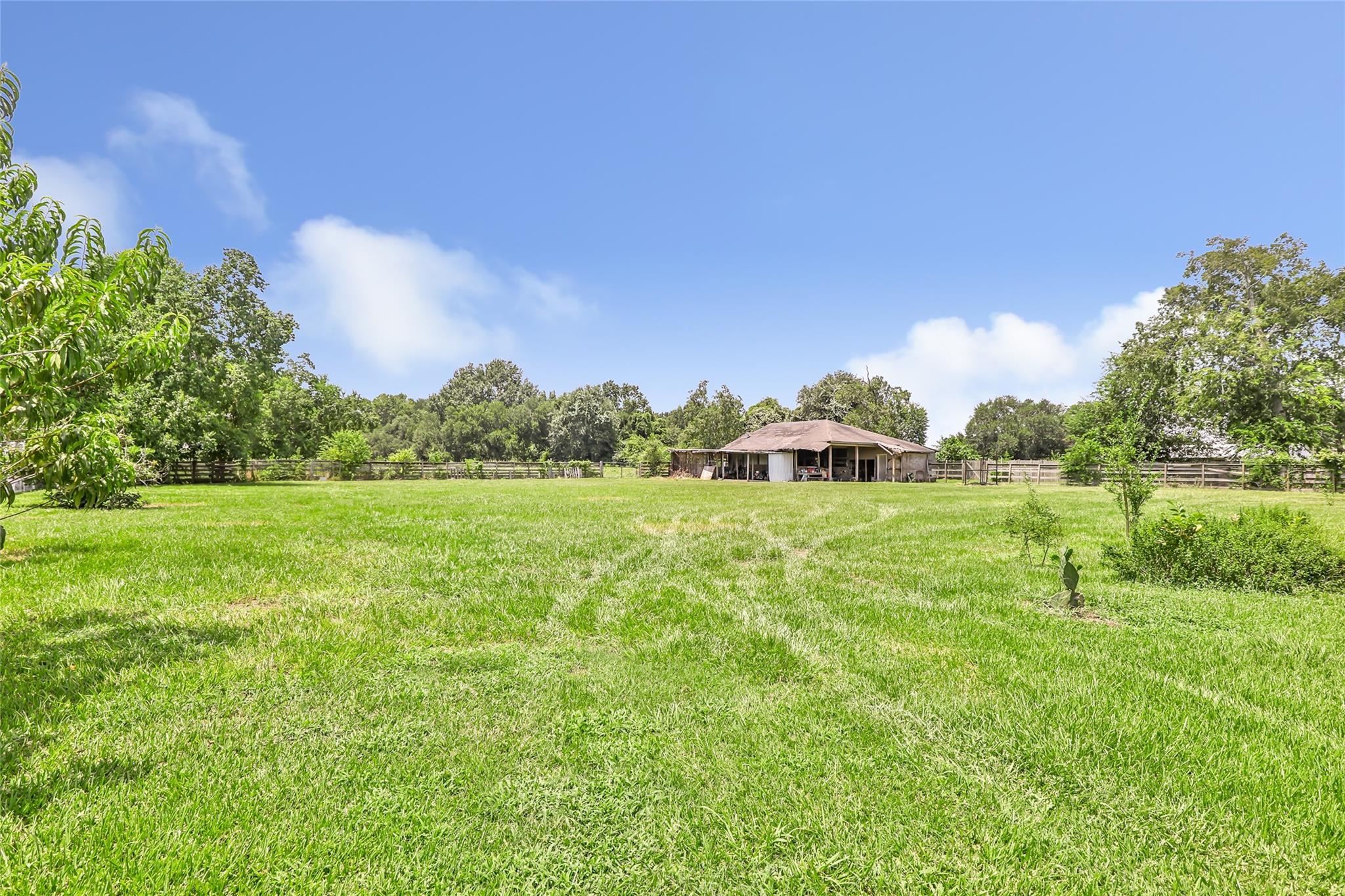15123 Lindstrom Road