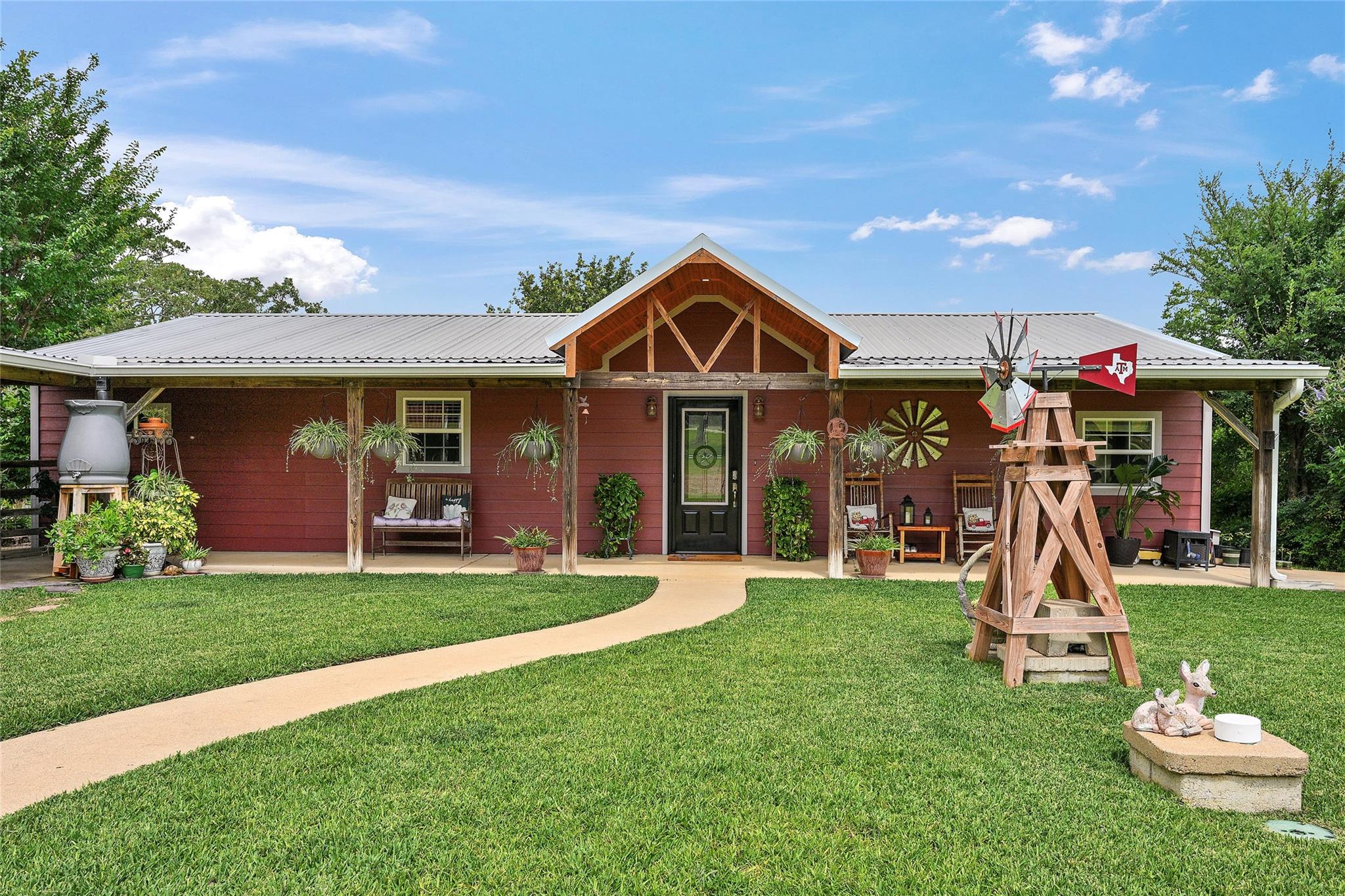 3917 Winding Road