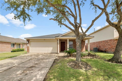 Homes For Rent - 10515 Evergreen Street<br/> Chambers County, Baytown, TX 77523
