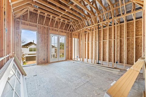 Tiny photo for 112 E 27th Street, Houston, TX 77008 (MLS # 24673295)