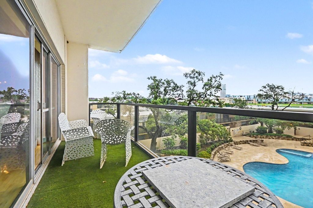 Photo of 2929 Buffalo Speedway #A301, Houston, TX 77098 (MLS # 4194104)