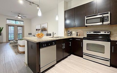 Tiny photo for 306 Mcgowen Street #1307, Houston, TX 77006 (MLS # 44180195)