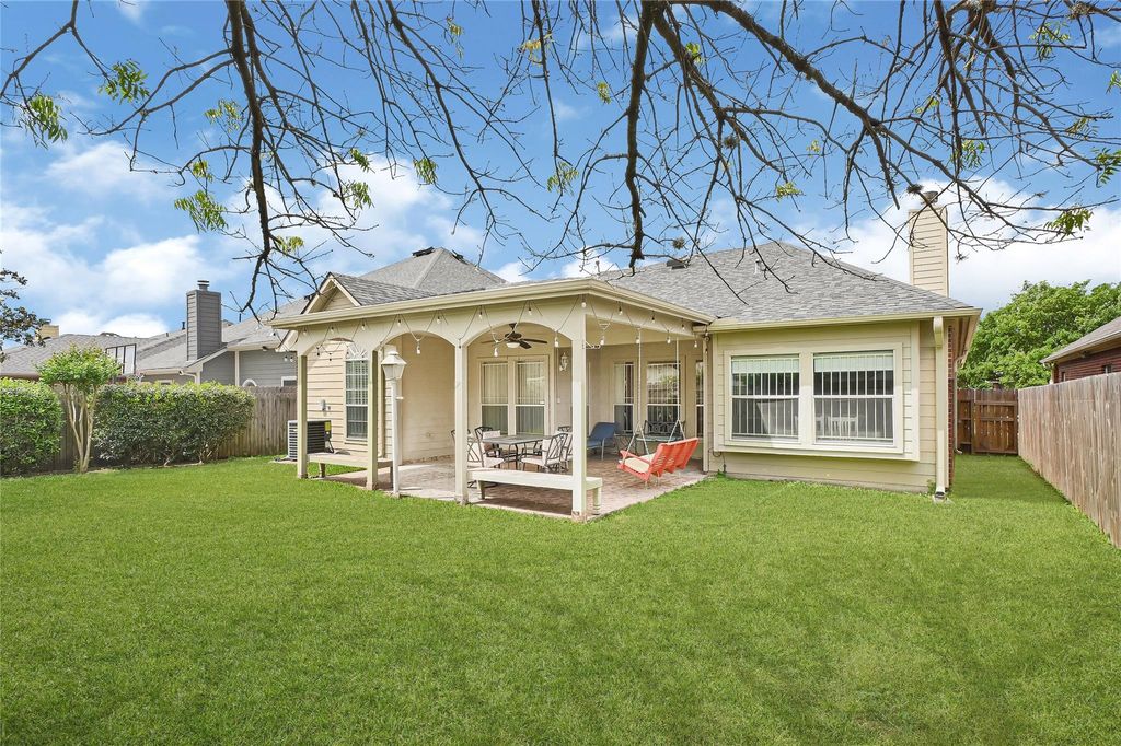 Photo of 3147 W Hampton Drive, Houston, TX 77082 (MLS # 93172270)