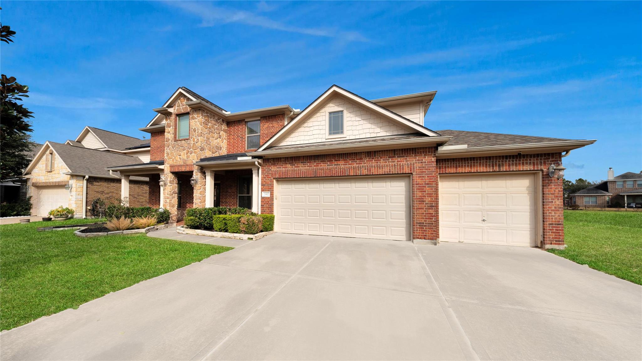 23502 Starbridge Lake Lane