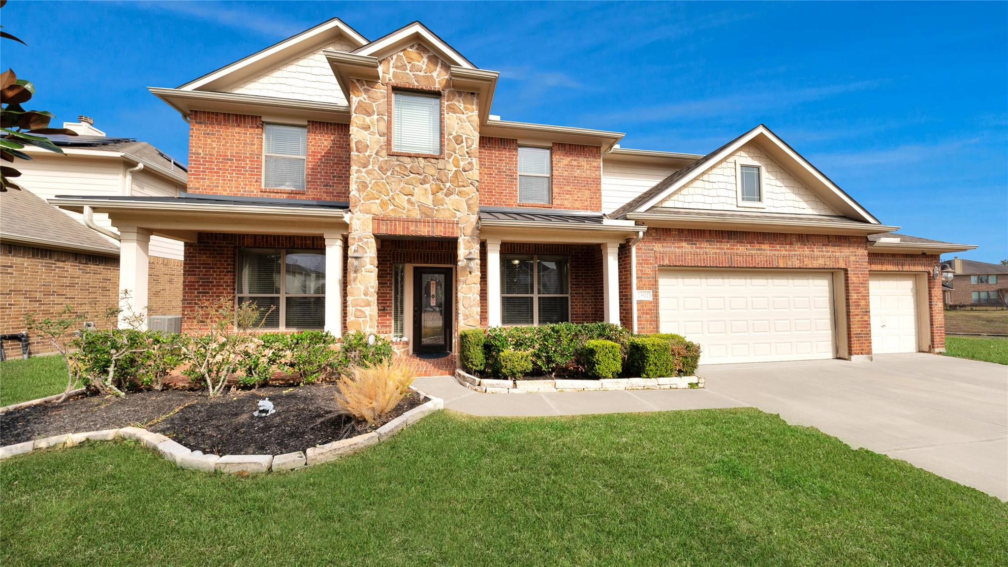 23502 Starbridge Lake Lane
