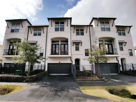 Photo of 2311 Arabelle Street, Houston, TX 77007 (MLS # 48723215)