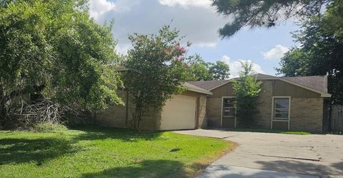 Photo of 8710 Parkway Forest Drive, Houston, TX 77044 (MLS # 82808542)