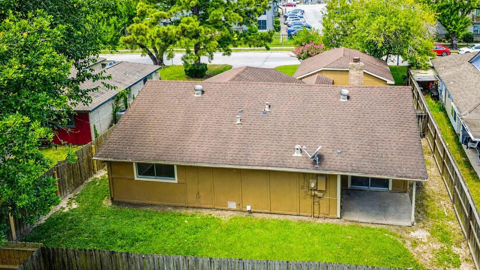 8710 Parkway Forest Drive
