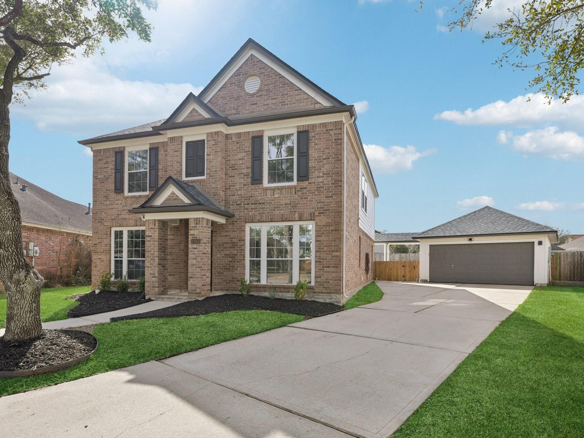 2910 Fountain Brook Court