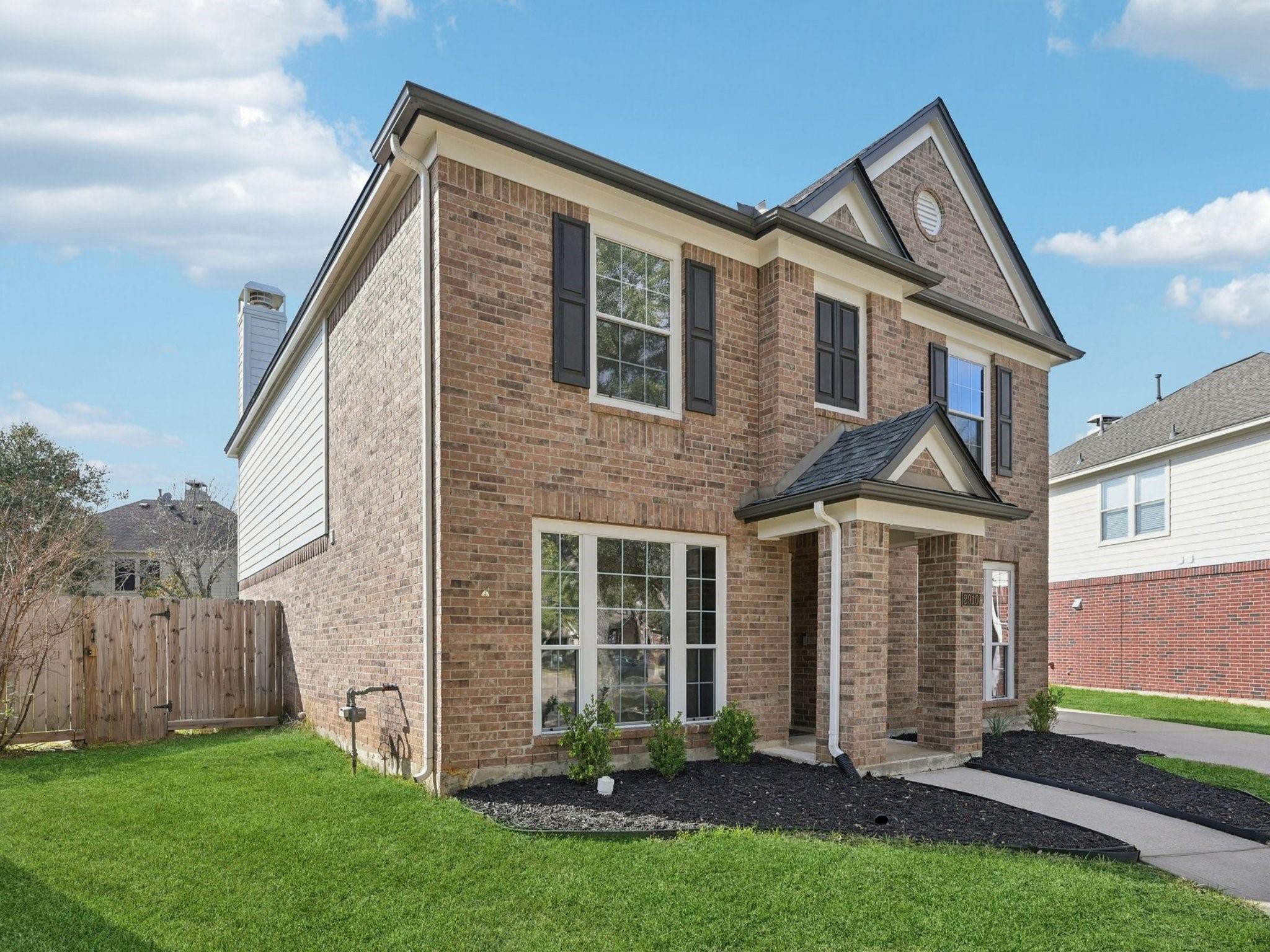 2910 Fountain Brook Court