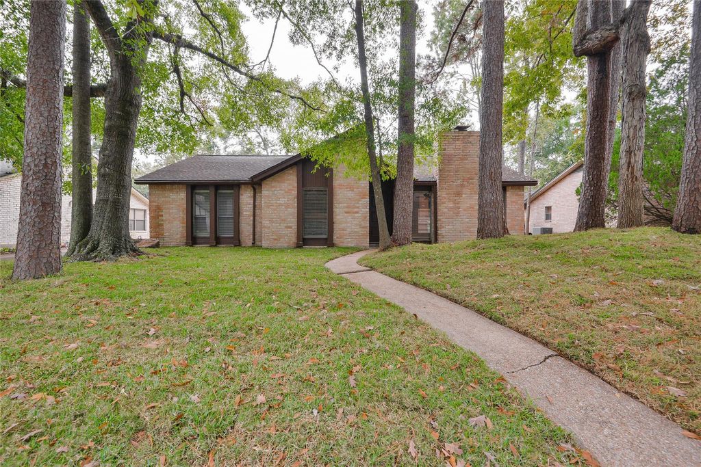 Photo of 3206 Cascade Creek Drive, Houston, TX 77345 (MLS # 90989509)