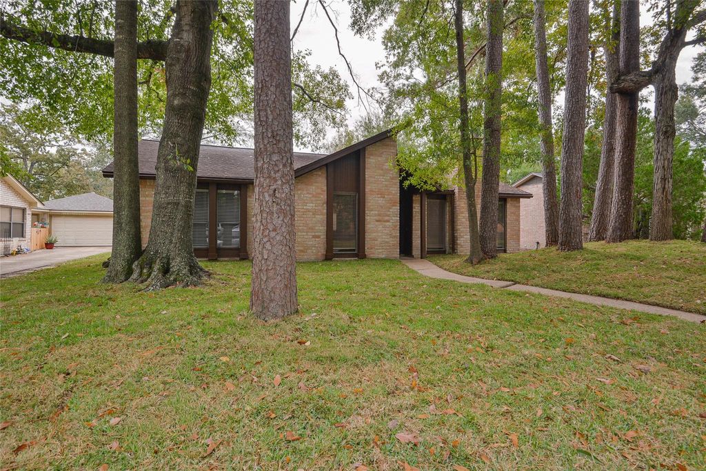 Photo of 3206 Cascade Creek Drive, Houston, TX 77345 (MLS # 90989509)